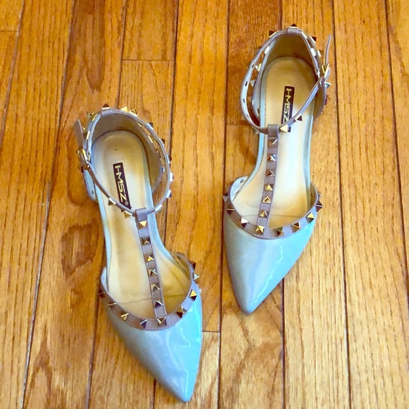 SHEIN Shoes - 😍 Embellished Pointed Flats